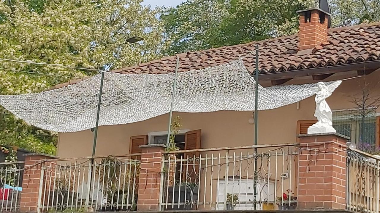 Rana Cantante Vendégház Mombercelli Kültér fotó